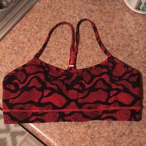 NWOT Flow Y bra Lululemon size 8